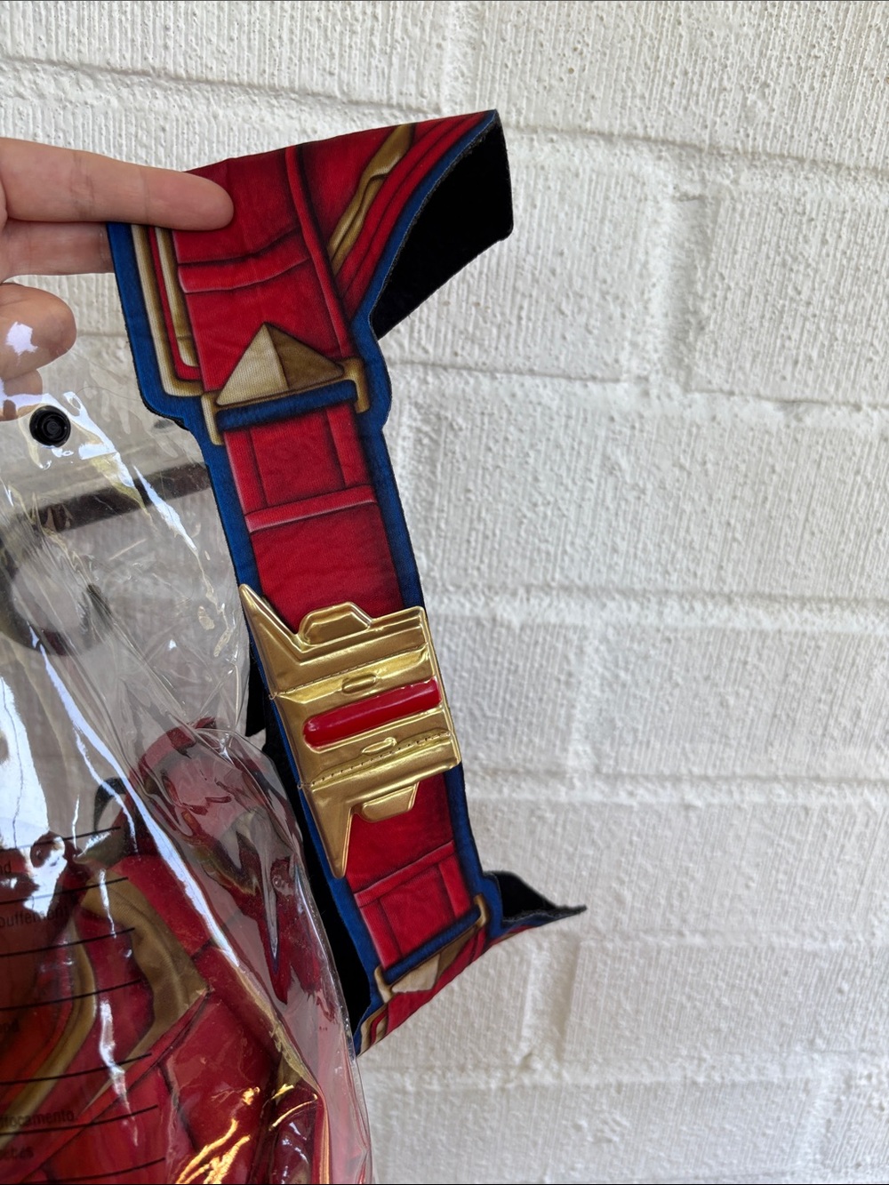 Captain Marvel Superhero Costume in Red, Blue & Gold sz M/8-10 - Picture 4 of 10